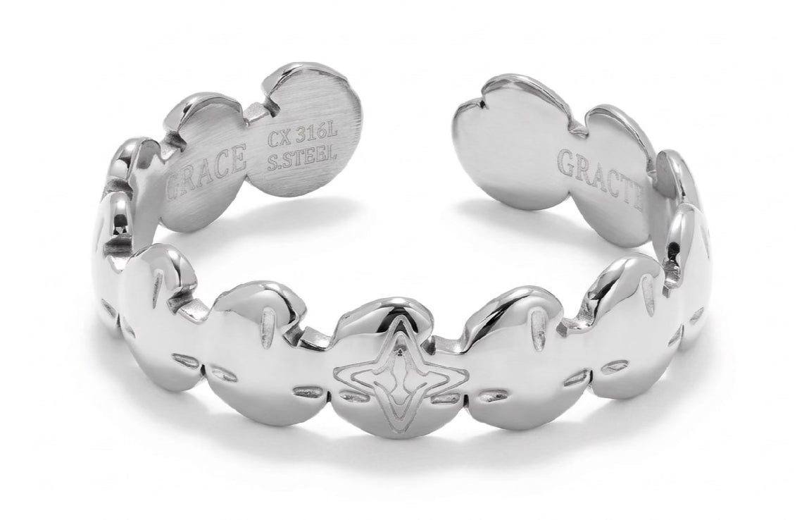 VALENCIA KEY Sand Dollar Ring