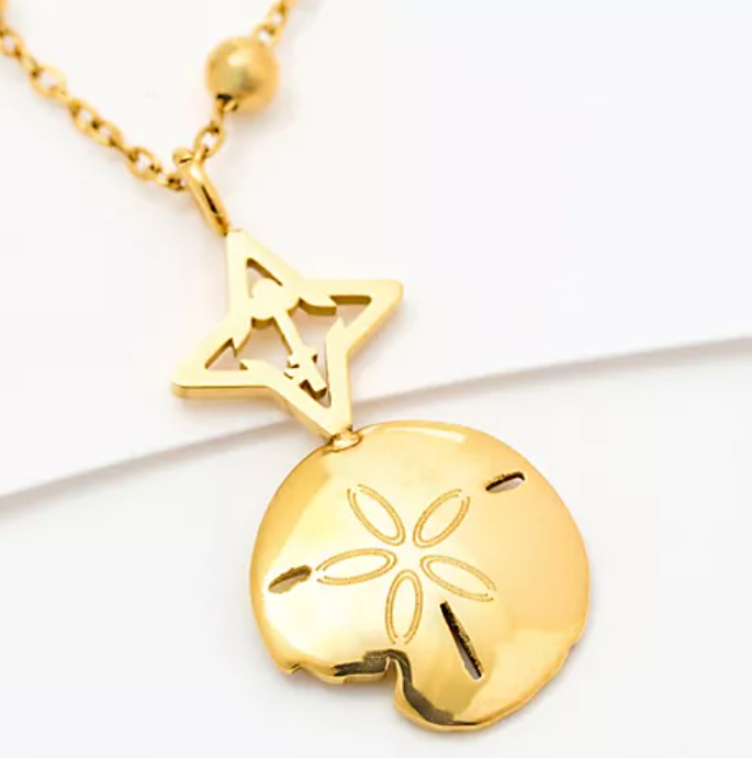 VALENCIA KEY x Kerstin Lindquist Sand Dollar Charm Necklace