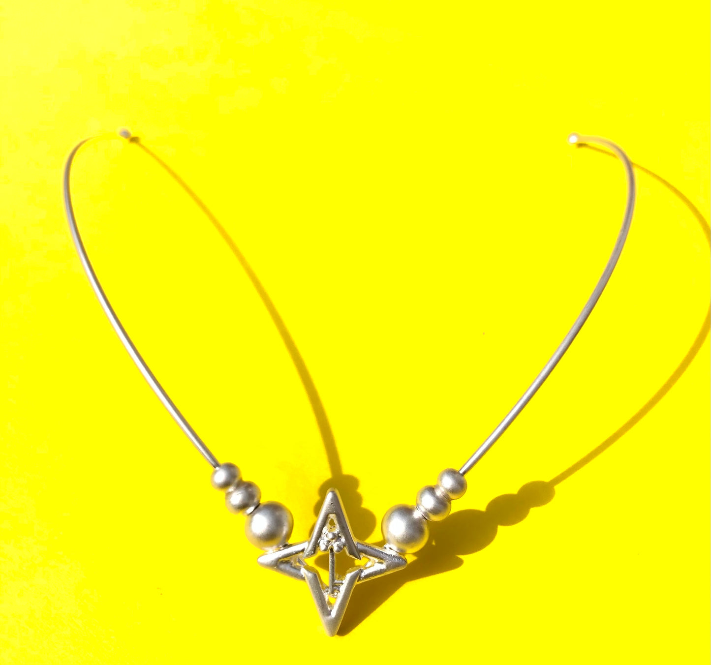 VALENCIA KEY Halo of Light Matte Silver Tone