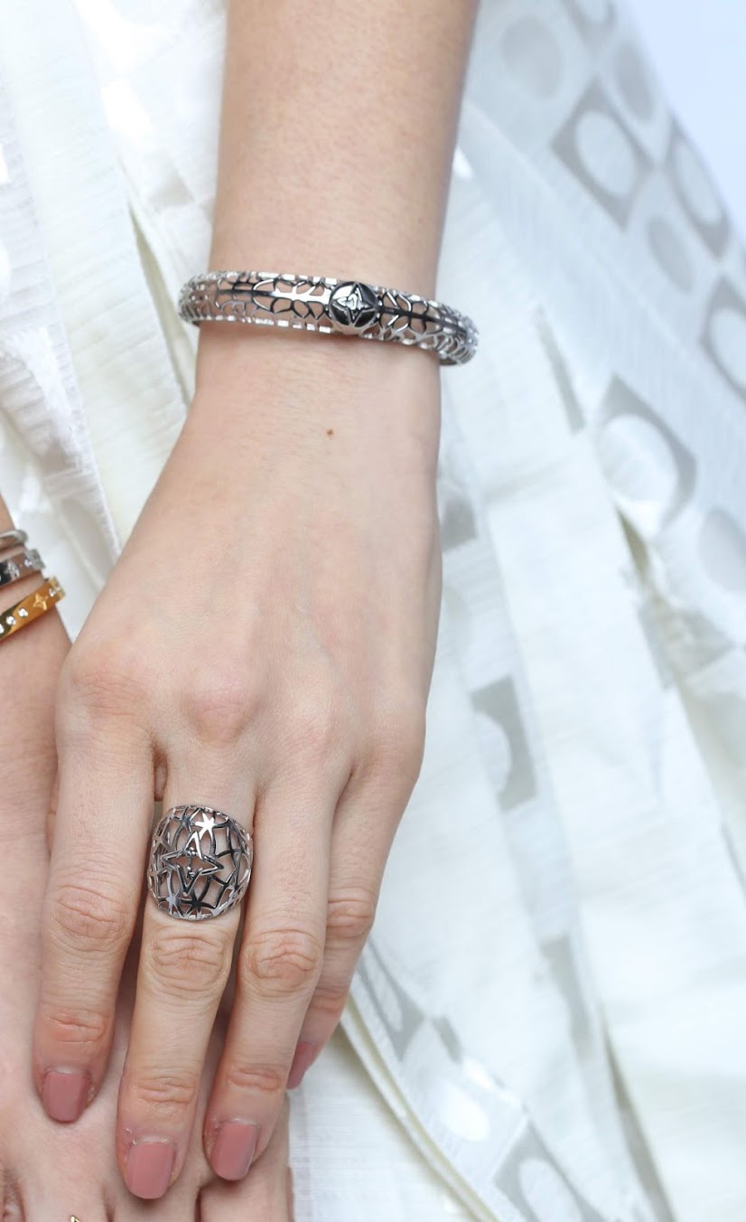 Rooted Bracelet Silver Tone