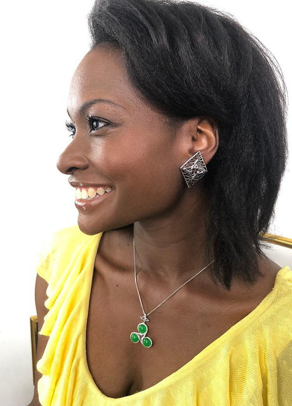 VALENCIA KEY Synergy Necklace Malaysian Jade Stone, Gold Tone